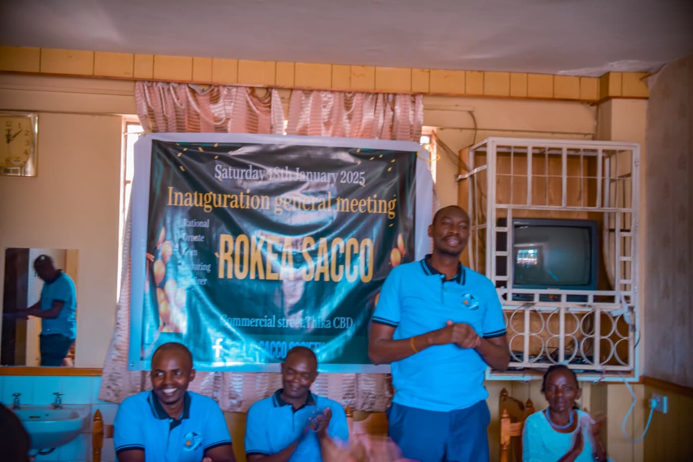 Maina addressing members at the ROKEA Sacco inauguration general meeting, Thika CBD